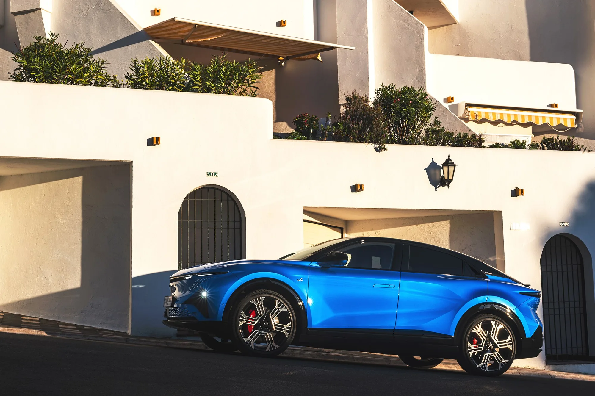 Alpine A390: Türkiye'de elektrikli spor fastback devri başlıyor 2 Alpine A390