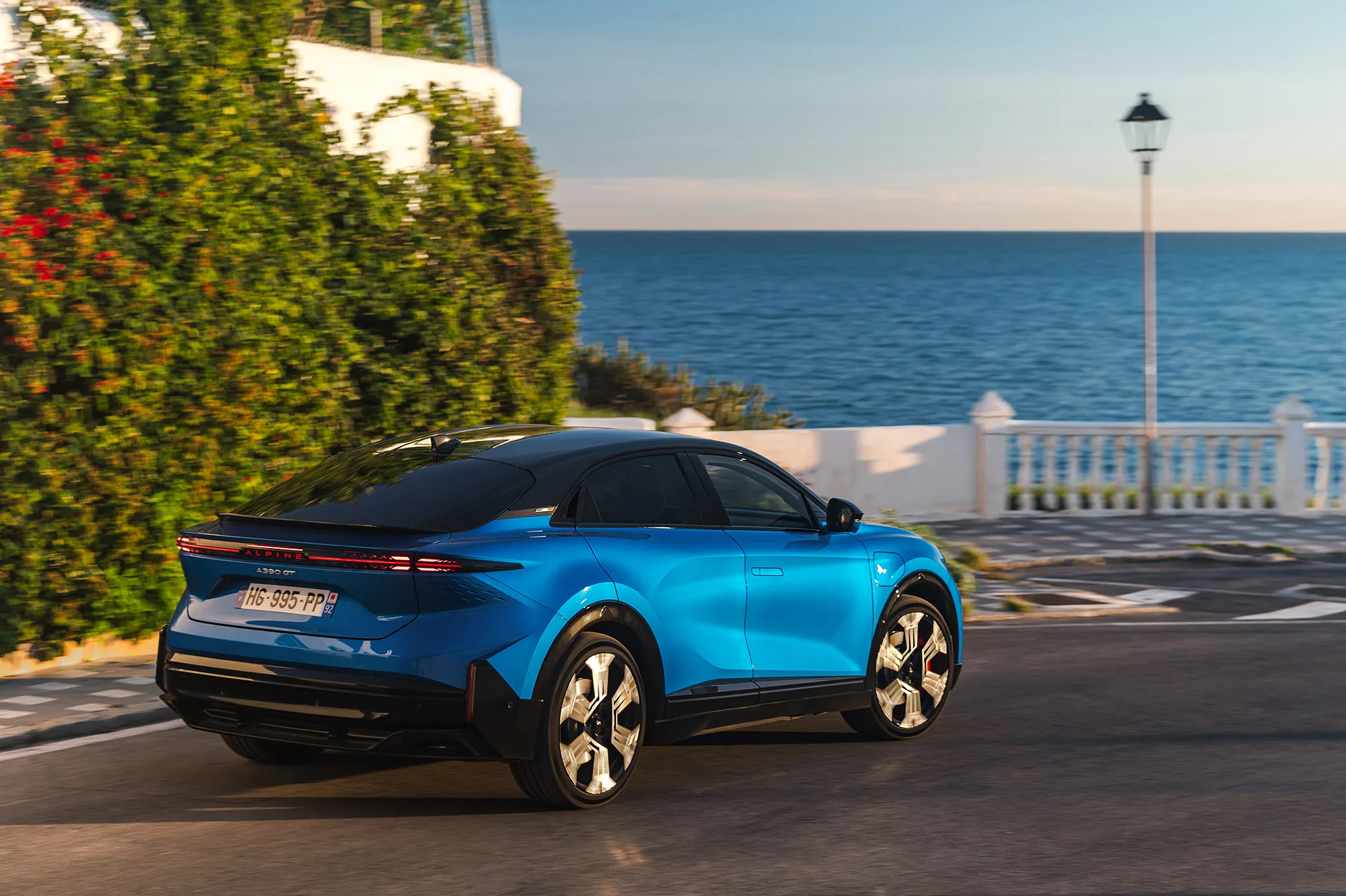 Alpine A390: Türkiye'de elektrikli spor fastback devri başlıyor 3 Alpine A390