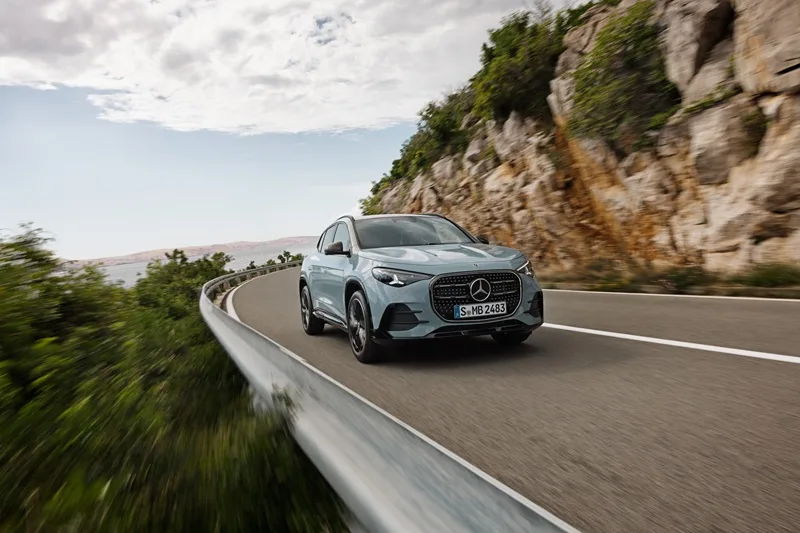 Tamamen yeni Mercedes-Benz GLA: Şehir hayatının enerjisiyle buluşun 2 Mercedes-Benz GLA Hybrid