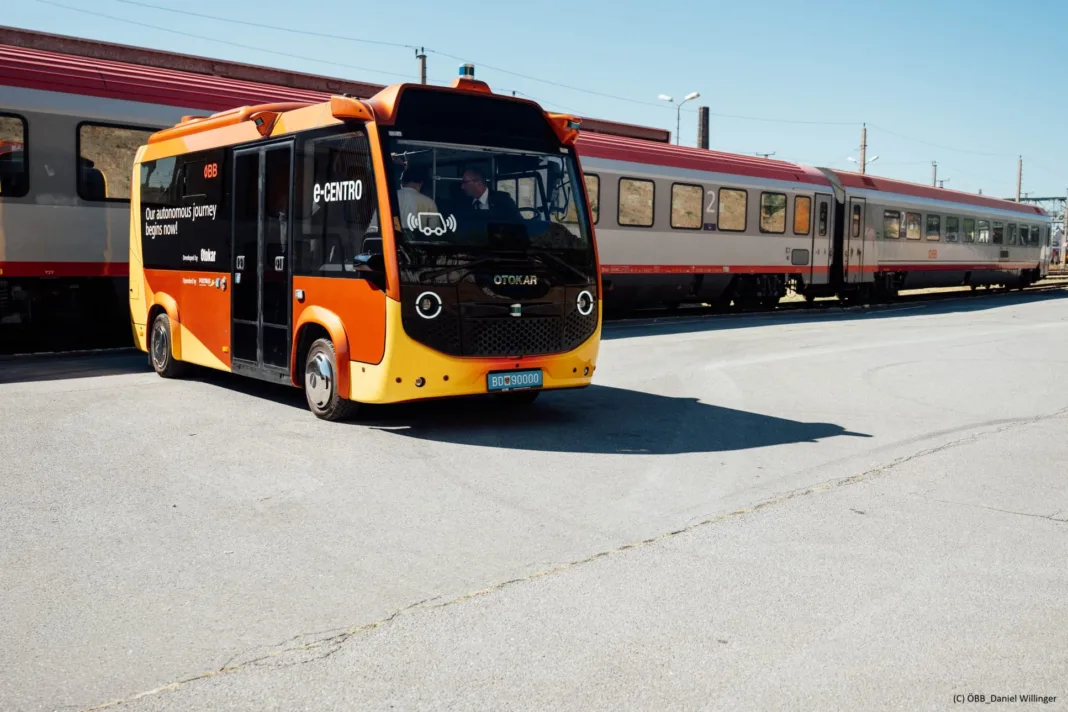 Otokar'ın otonom e-Centro otobüsü Avusturya'da