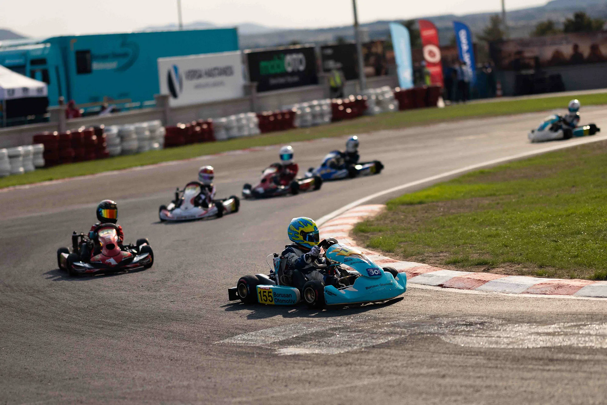BOM karting takımı Kapadokya pisti'nde üç kupayla podyumda! 1 BOM karting takımı Kapadokya pisti'nde