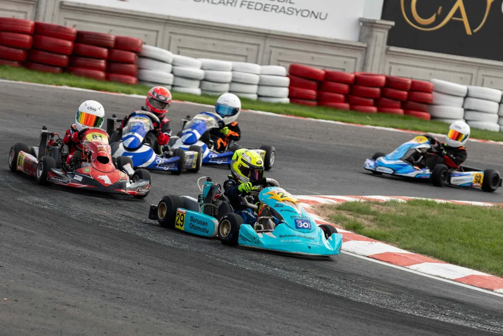 BOM karting takımı Kapadokya pisti'nde