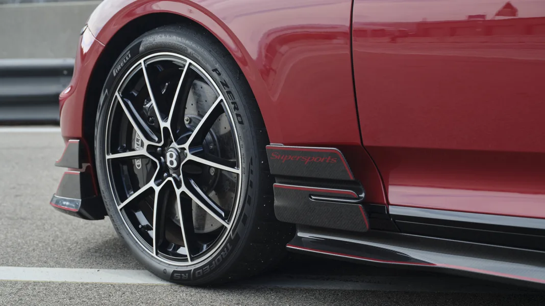 Bentley Supersports ve Pirelli iş birliği: Pistten yola uzanan mükemmel uyum