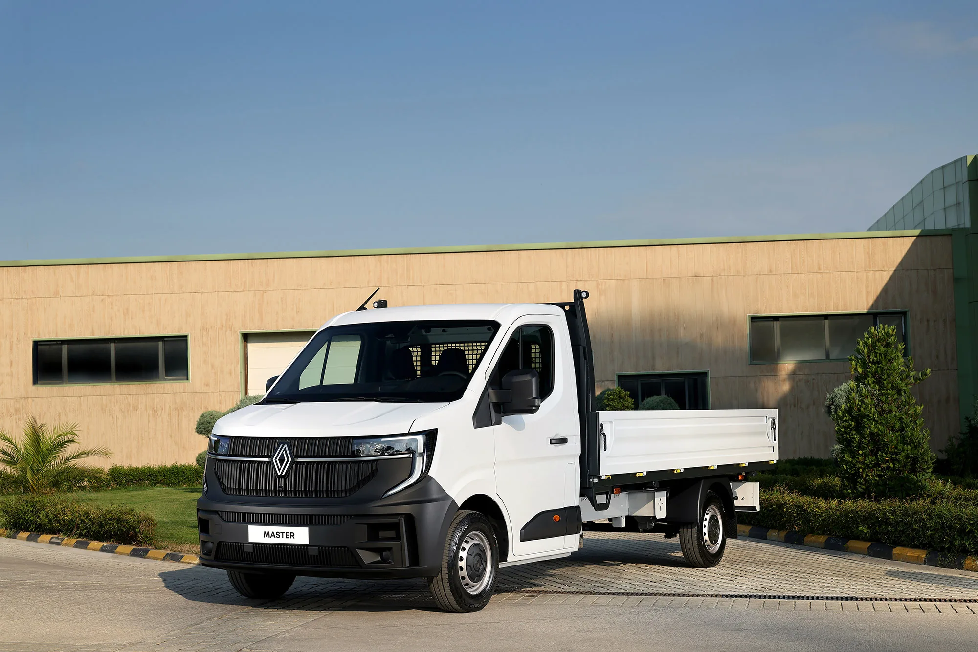 Renault Master: Güçlü dönüş ve yeni nesil çözümler 3 Renault Master