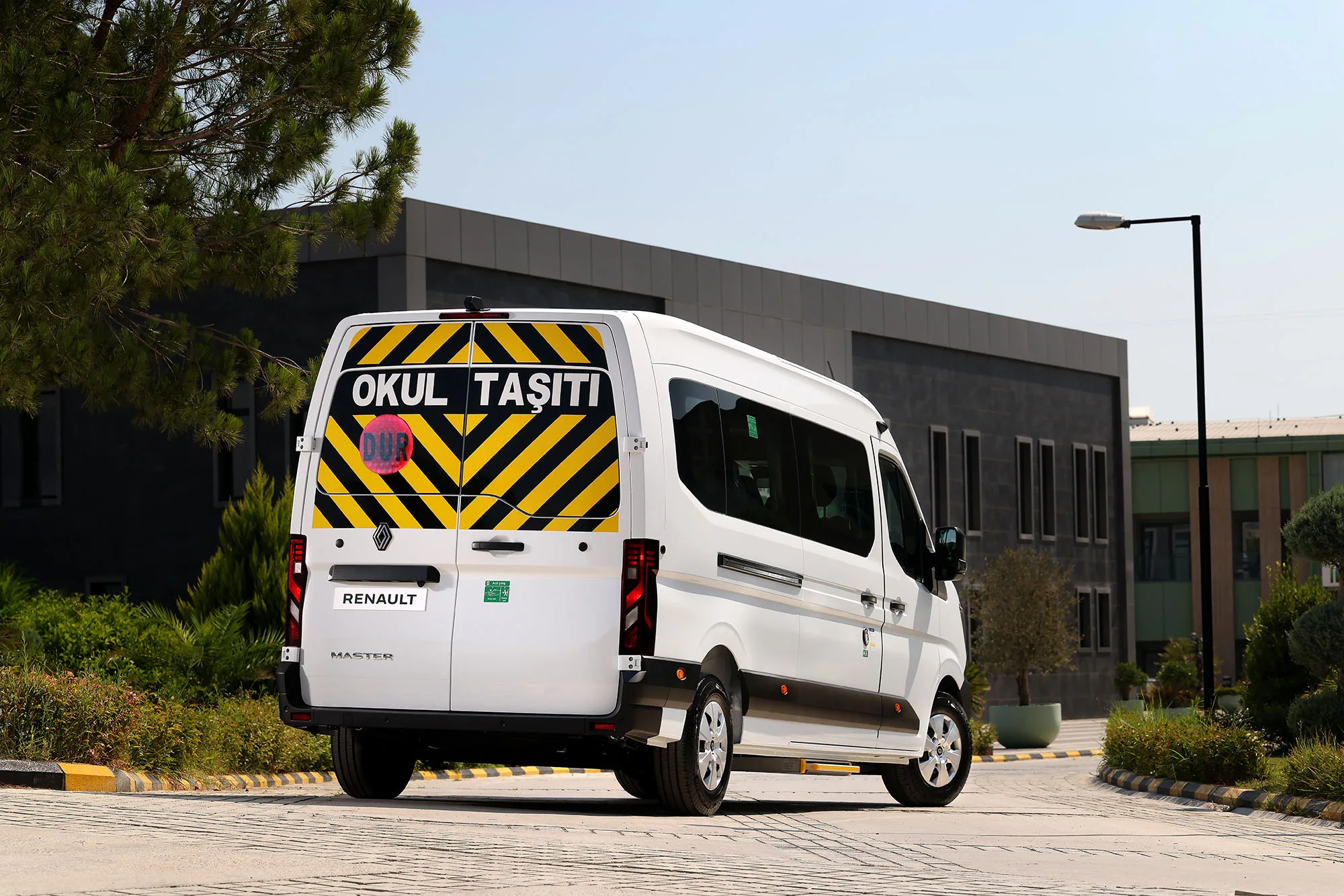 Renault Master: Güçlü dönüş ve yeni nesil çözümler 2 Renault Master