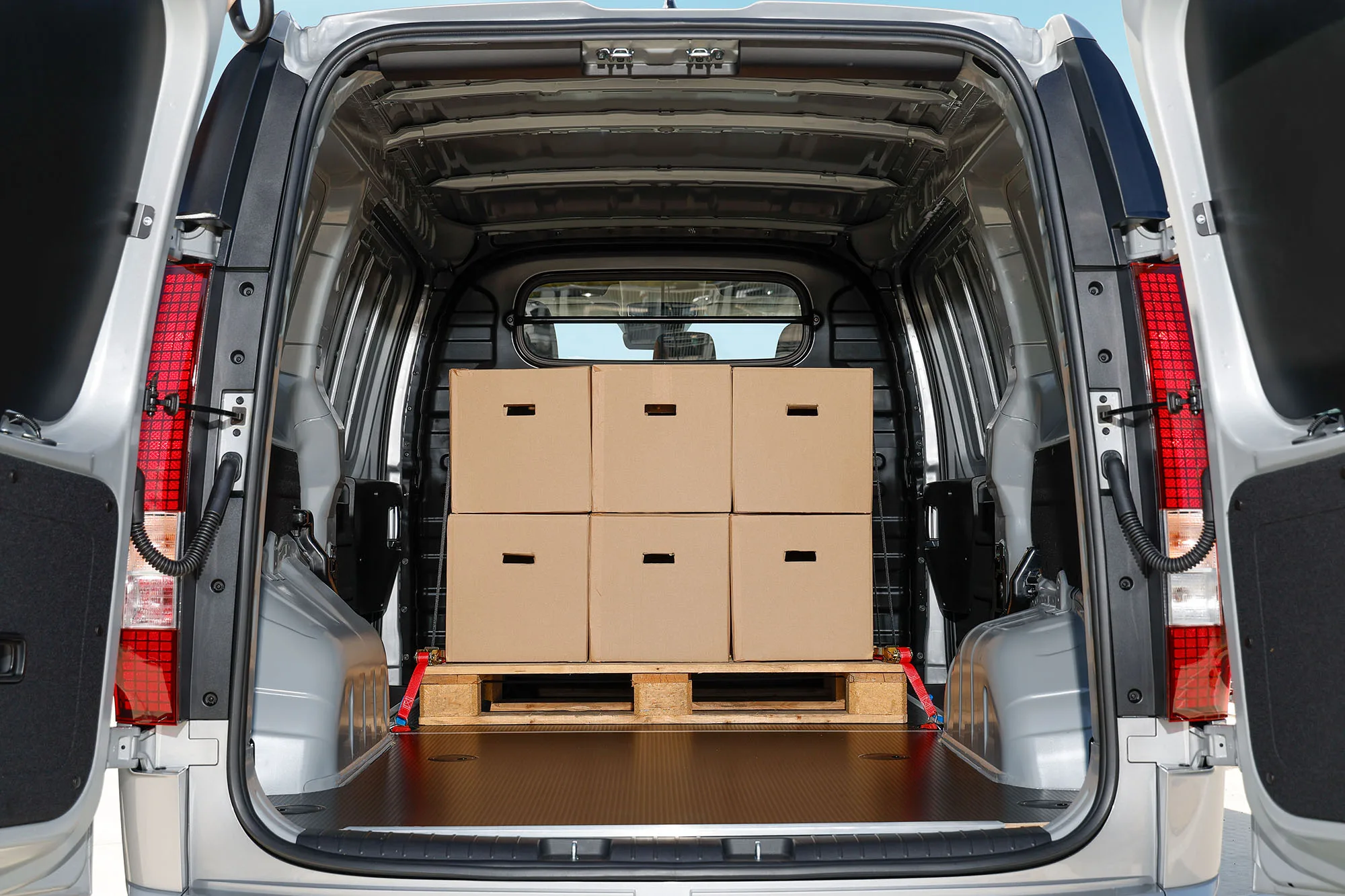 Hyundai STARIA Cargo: Elektrikli hafif ticari araç segmentinde yeni bir dönem başlatıyor 2 Hyundai STARIA Cargo