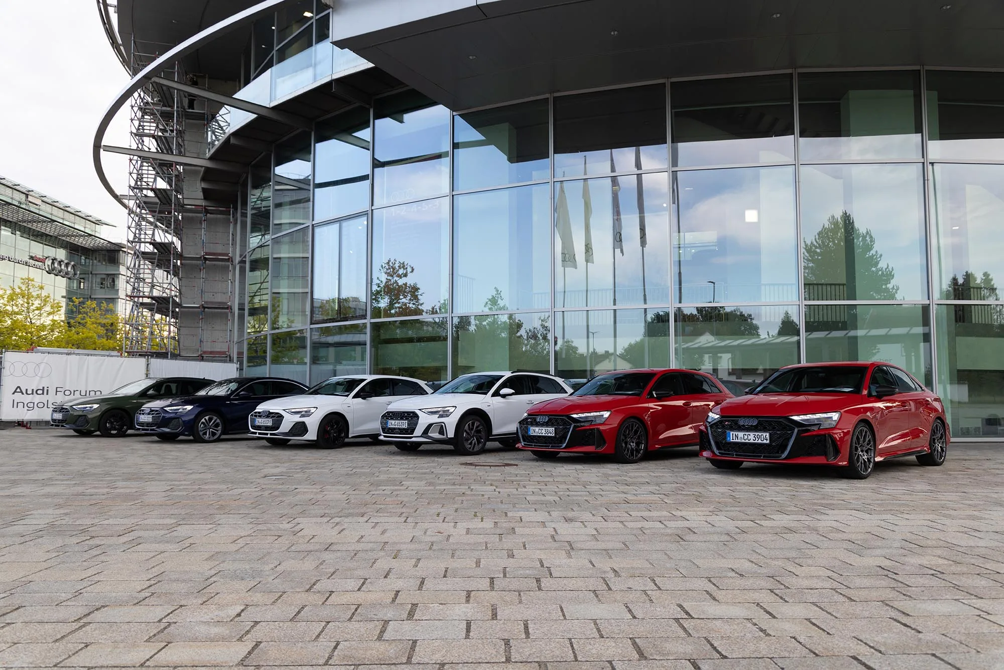 Audi A3: Premium kompakt sınıfın 30 yıllık başarı hikayesi