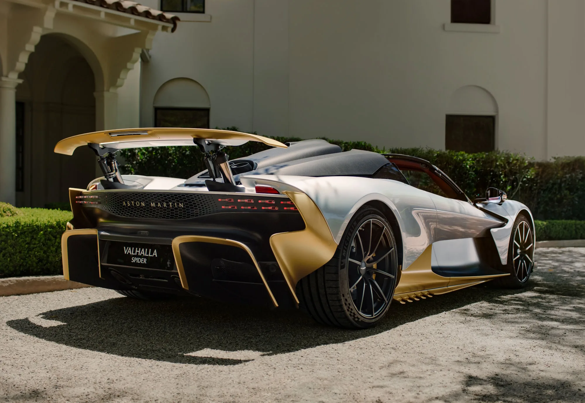 Aston Martin Valhalla Spider tanıtıldı